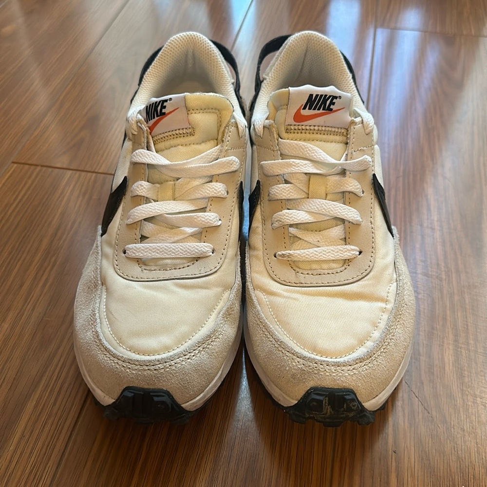 Nike Women’s Waffle Debut Sneakers